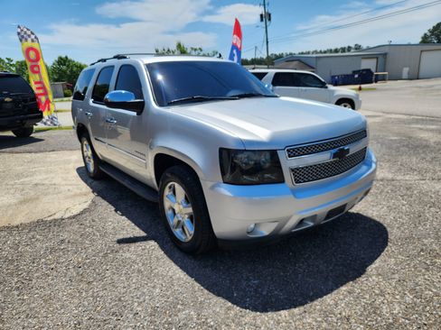 Used 2014 Chevrolet Tahoe 2WD LTZ image 5
