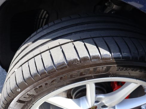 Used 2016 Porsche Macan Turbo image 43