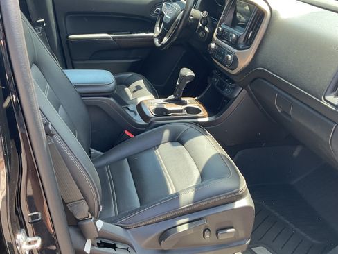 Used 2018 GMC Canyon 4x4 Crew Cab Denali image 6