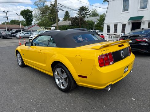 Used 2006 Ford Mustang GT Premium Convertible RWD image 42