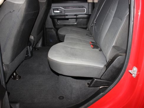 Used 2019 RAM 2500 Big Horn image 23