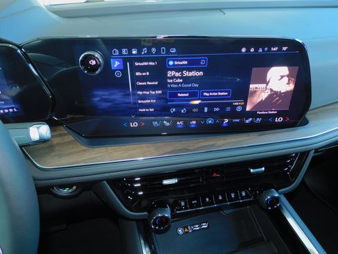 New 2025 Chevrolet Tahoe High Country image 4