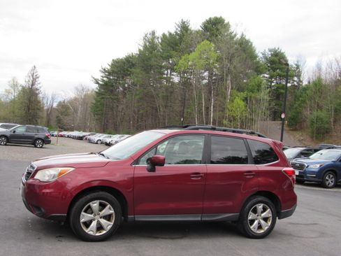 Used 2014 Subaru Forester 2.5i Limited image 2