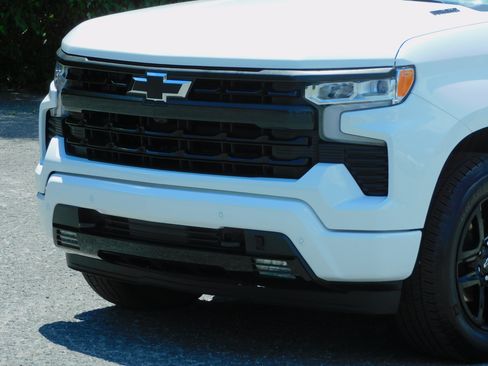 Used 2024 Chevrolet Silverado 1500 2WD Crew Cab RST image 11