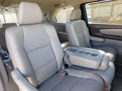 Used 2014 Honda Odyssey EX-L image 27