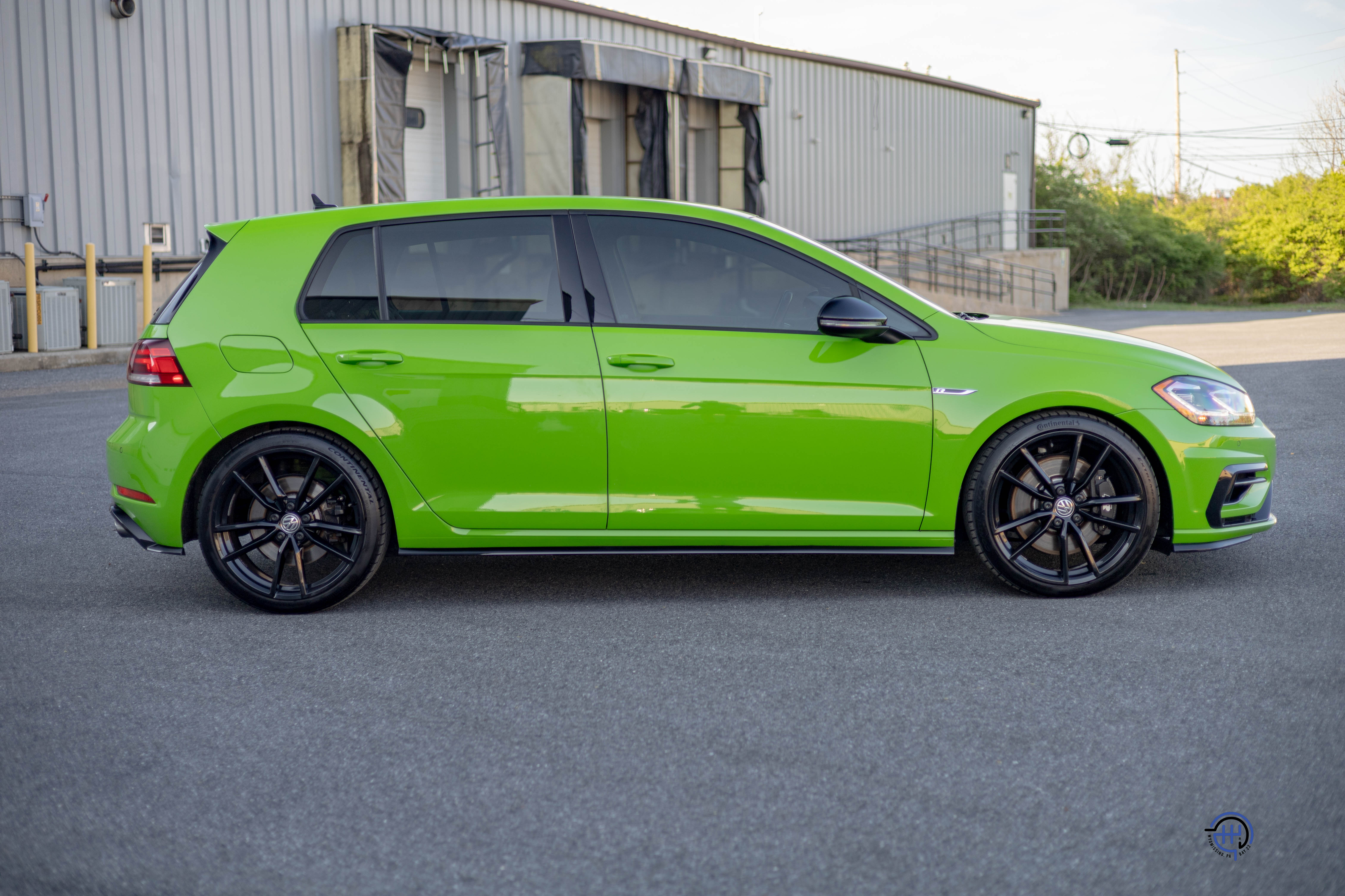 Used 2019 Volkswagen Golf R AWD/4WD image 16