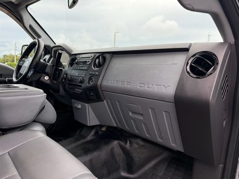 Used 2012 Ford F550 image 75