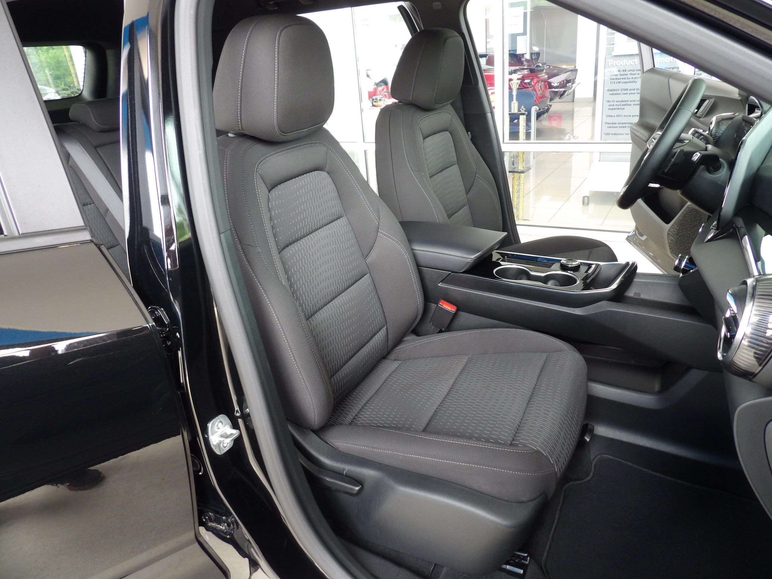 Used 2026 Chevrolet Equinox FWD LT w/ 1LT image 19