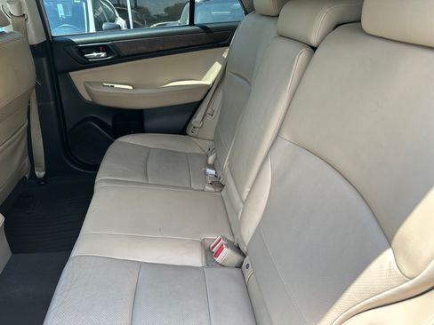 Used 2015 Subaru Outback 2.5i Limited image 10