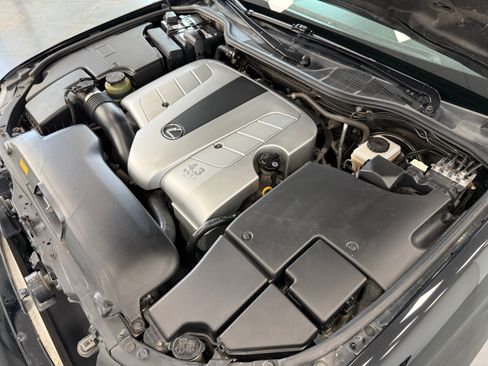 Used 2004 Lexus LS 430 image 37