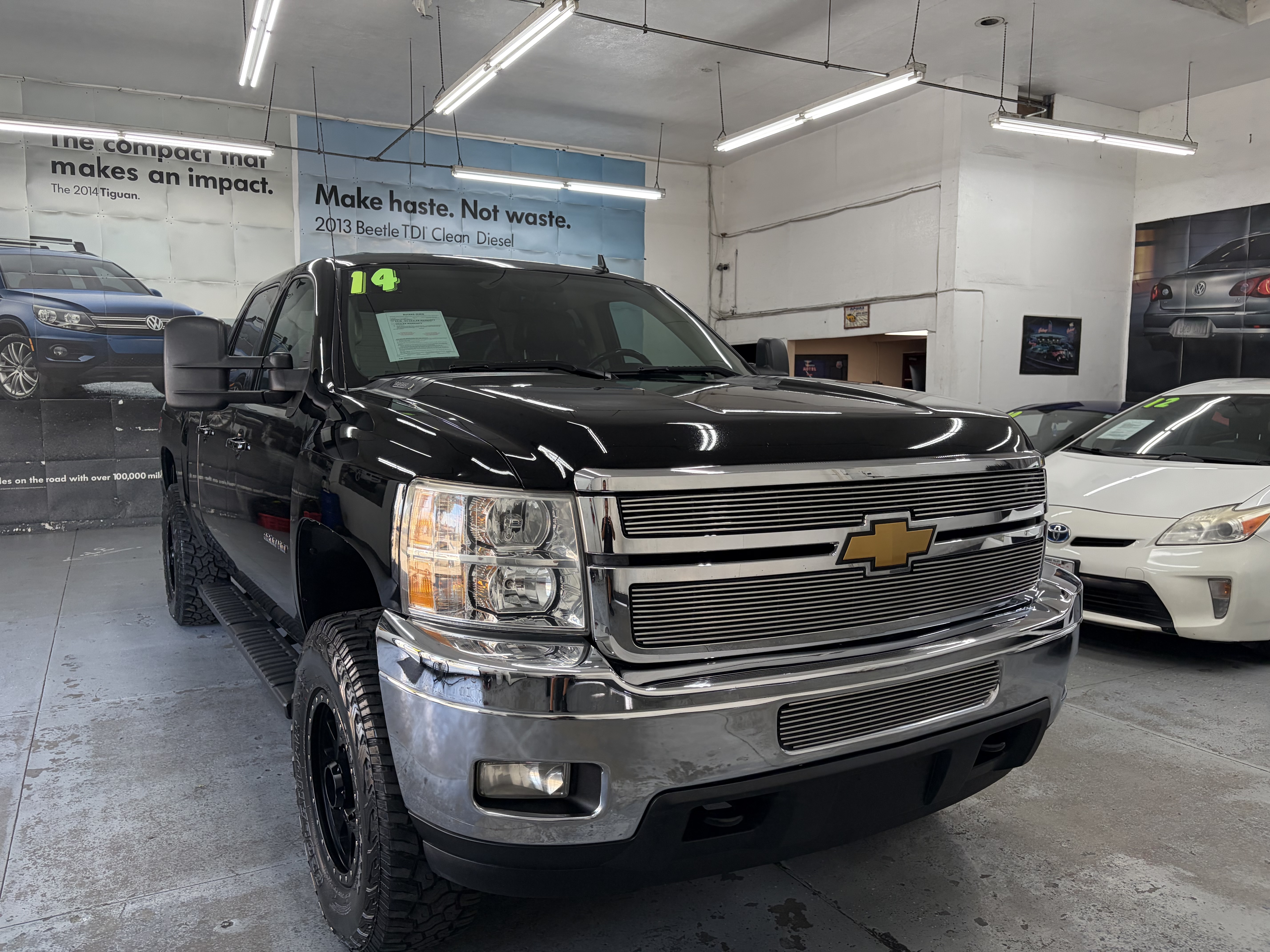 Used 2014 Chevrolet Silverado 2500 4x4 Crew Cab LTZ w/ Z71 image 9