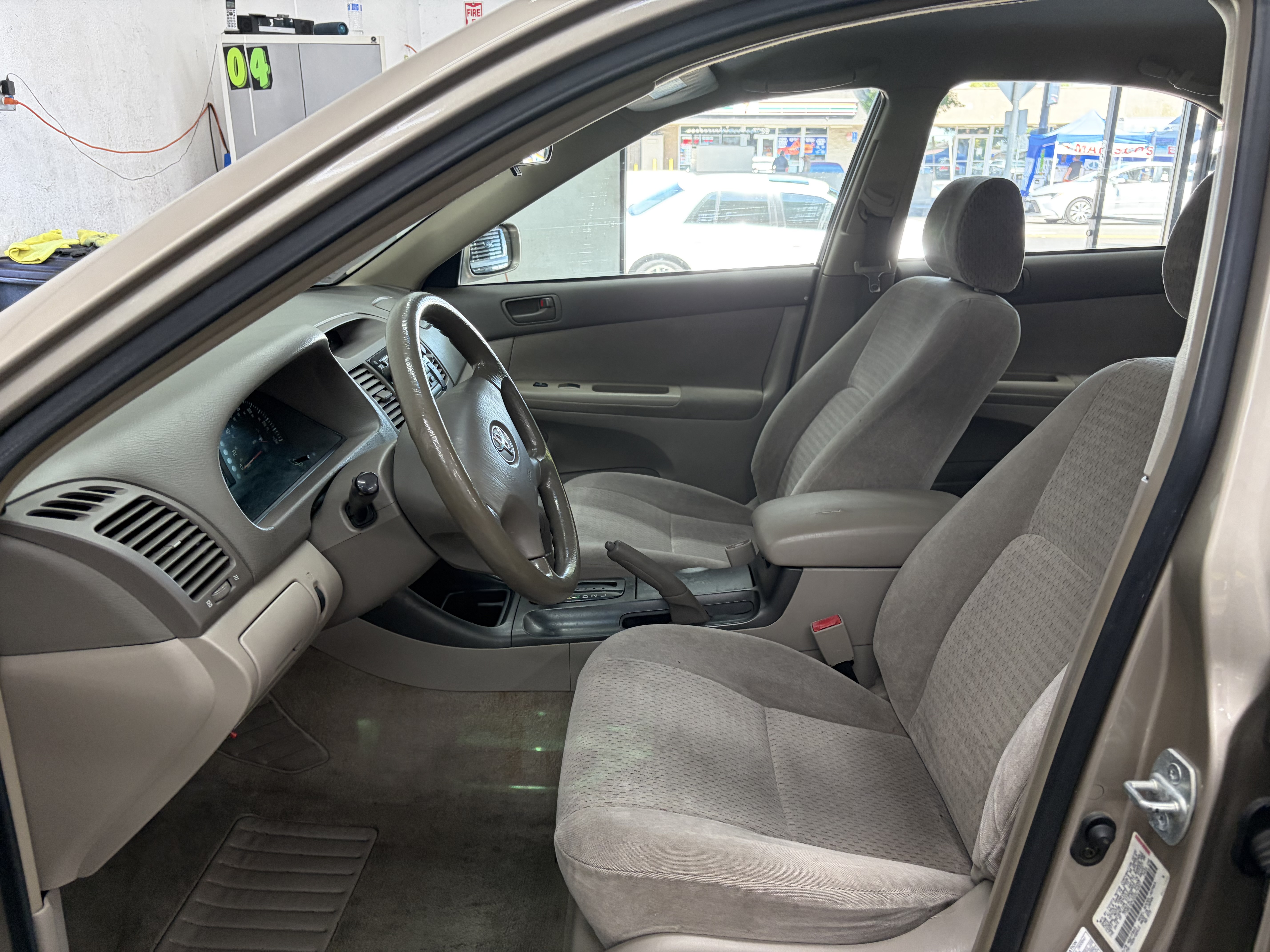 Used 2002 Toyota Camry LE Sedan FWD image 9