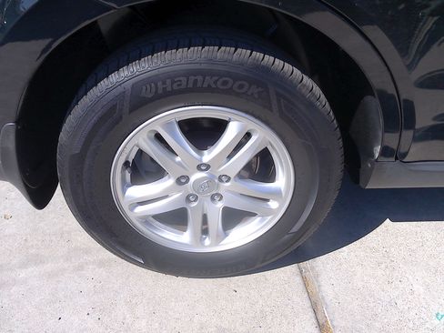 Used 2012 Hyundai Santa Fe GLS image 33