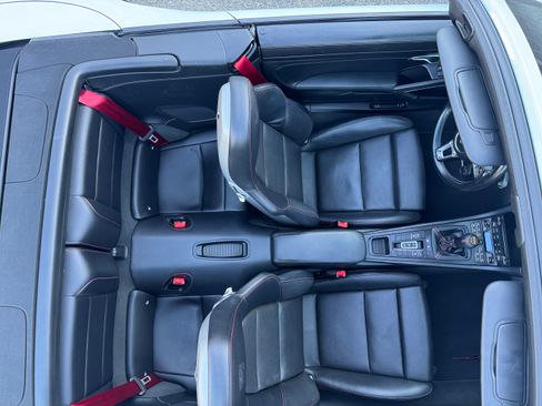 Used 2017 Porsche 911 Turbo S image 23