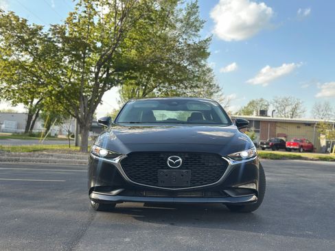 Used 2020 MAZDA MAZDA3 Sedan w/ Select Package FWD image 2