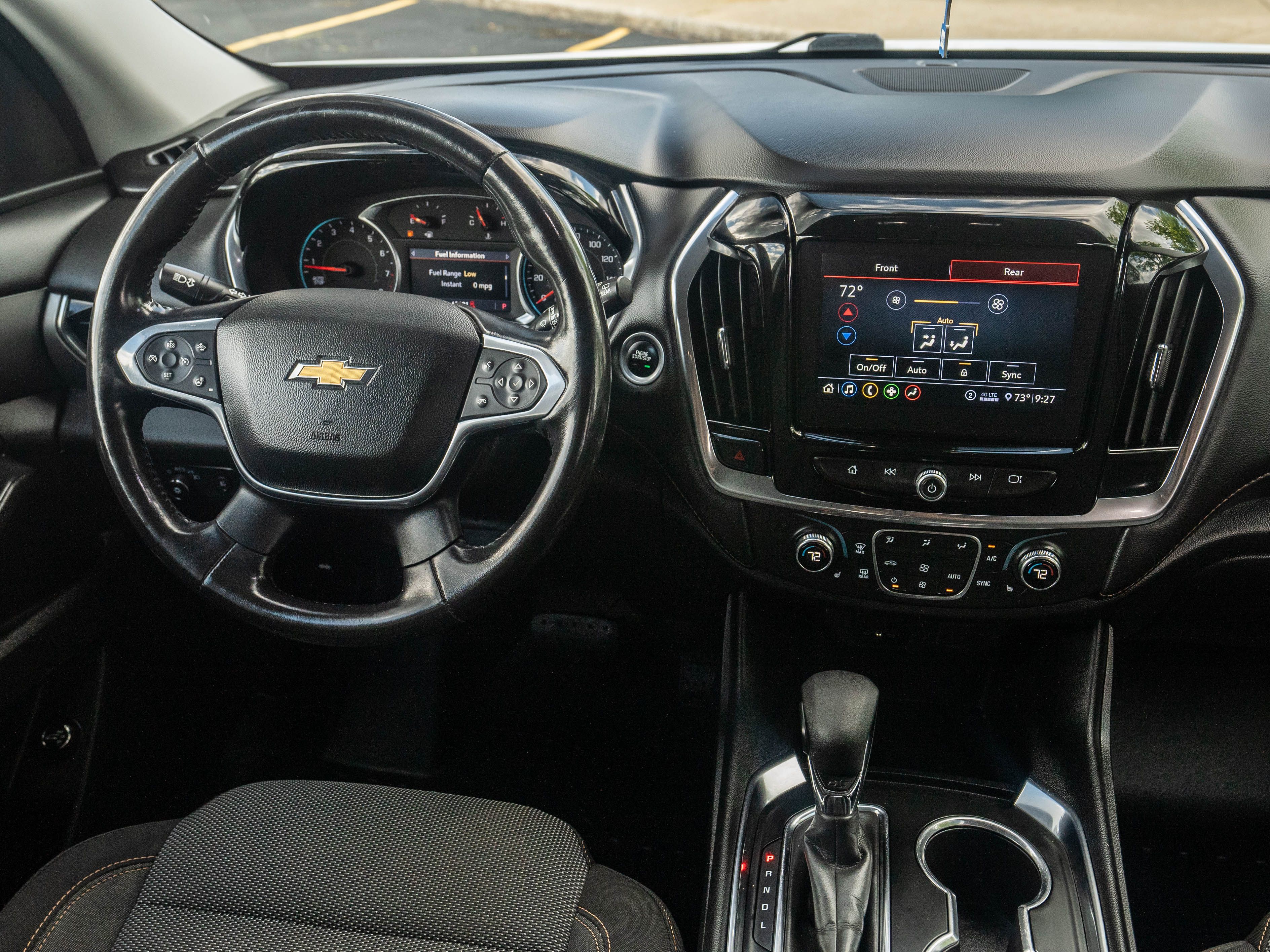 Used 2021 Chevrolet Traverse AWD LT image 32
