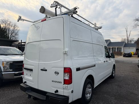 Used 2021 Nissan NV image 5