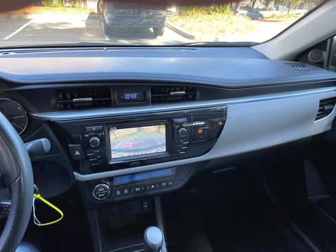 Used 2014 Toyota Corolla LE Premium image 18