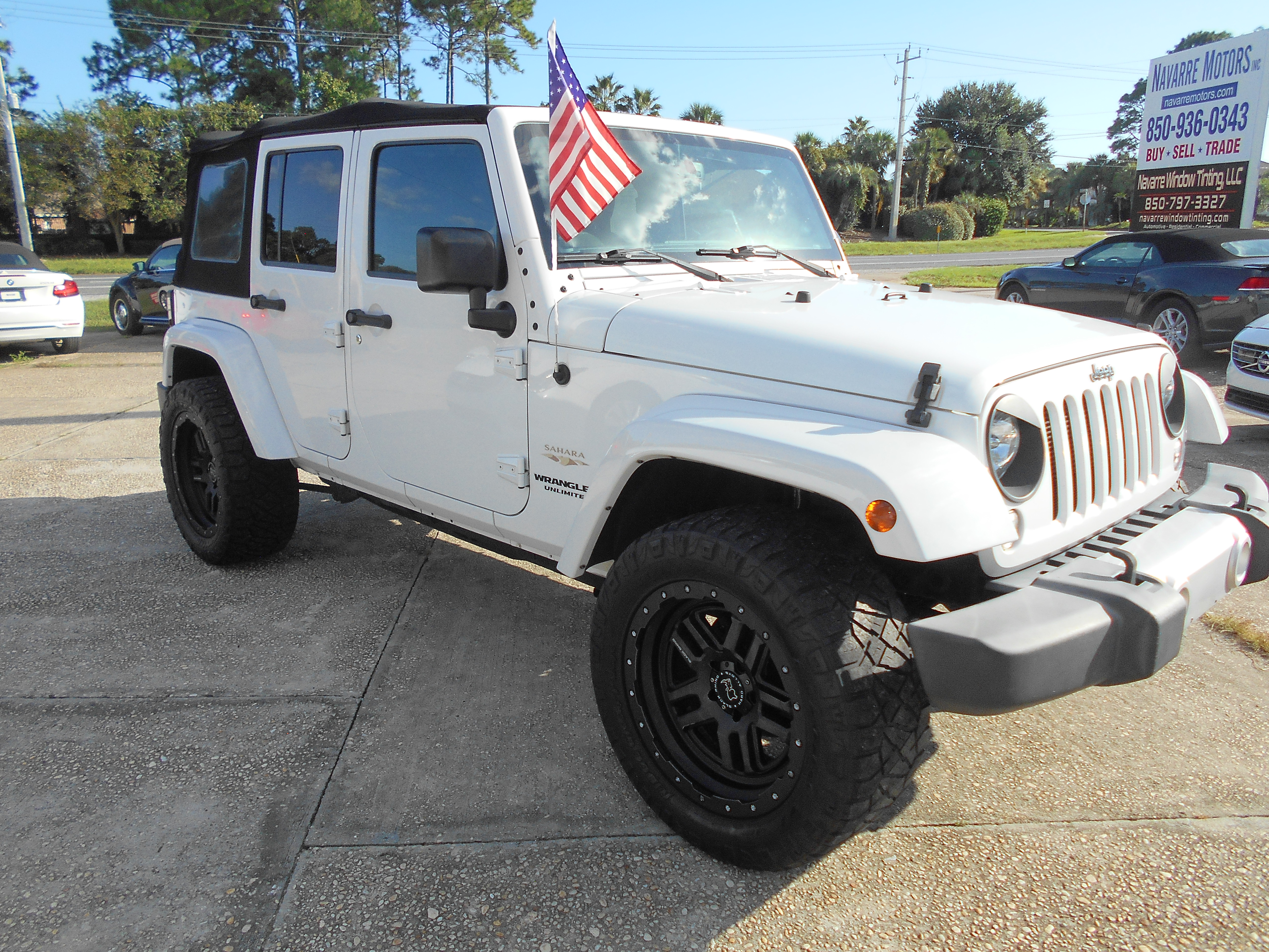 Used 2015 Jeep Wrangler 4WD Unlimited Sahara image 3