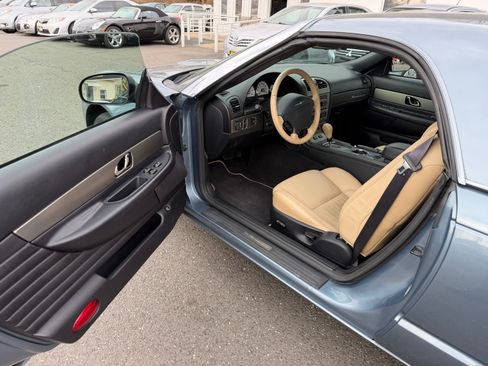 Used 2005 Ford Thunderbird 50th Anniversary image 2