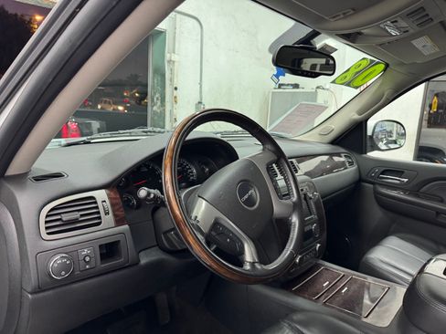 Used 2008 GMC Yukon XL Denali image 14