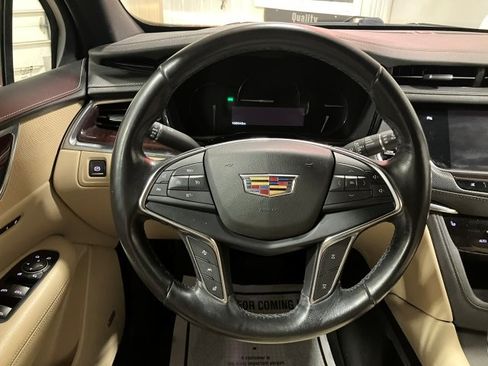 Used 2019 Cadillac XT5 Luxury image 22