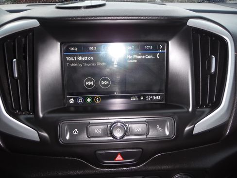 Used 2019 GMC Terrain SLE image 16