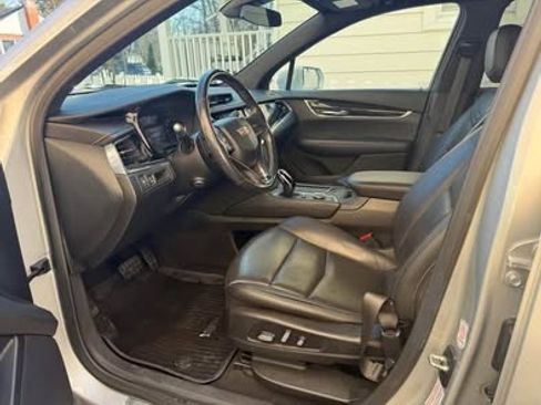 Used 2020 Cadillac XT6 Premium Luxury image 12