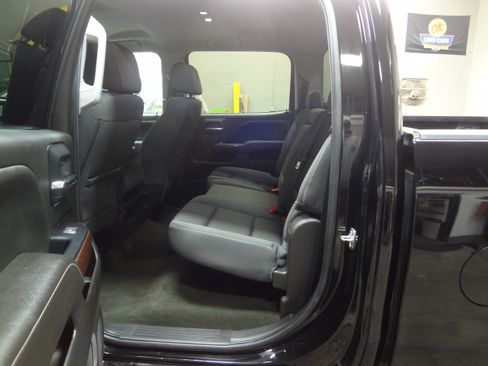 Used 2018 GMC Sierra 2500 SLE image 14