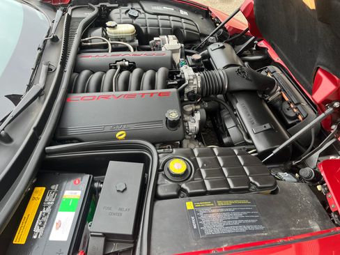 Used 1998 Chevrolet Corvette Coupe RWD image 35