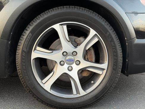 Used 2015 Volvo XC70 T6 Platinum image 28