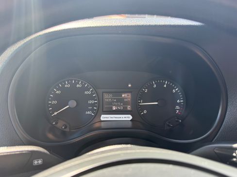 Used 2018 Mercedes-Benz Metris image 11