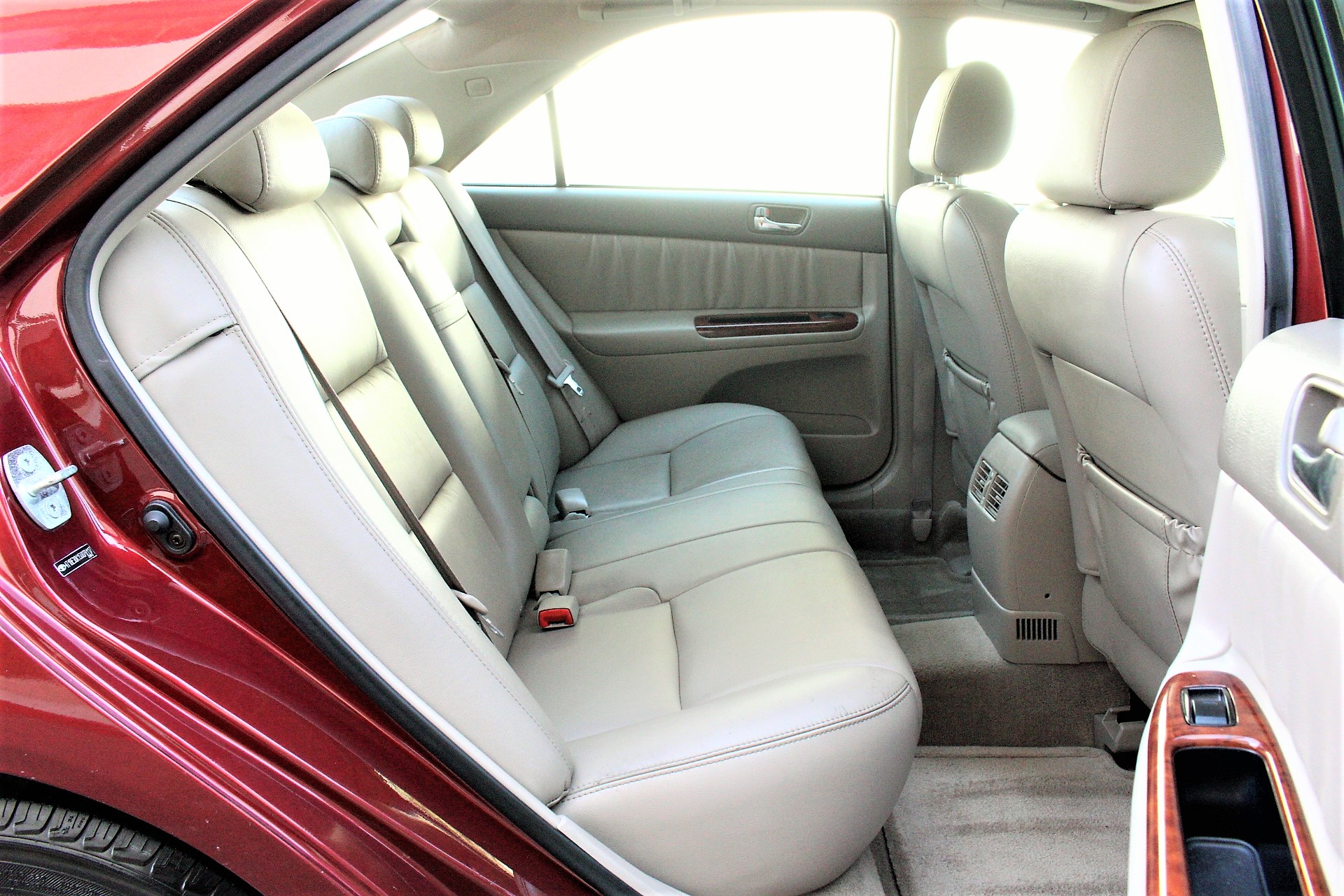 Used 2005 Toyota Camry XLE FWD image 17