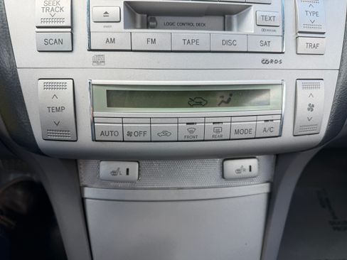 Used 2006 Toyota Solara SLE image 11