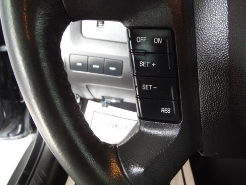 Used 2011 Ford Escape 2WD Limited image 16
