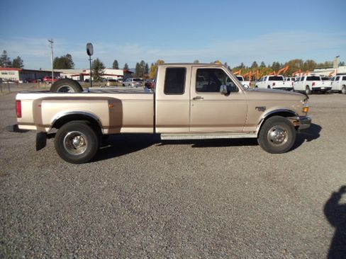 Used 1996 Ford F350 XLT image 10