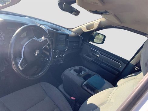 Used 2020 RAM 1500 SLT image 11
