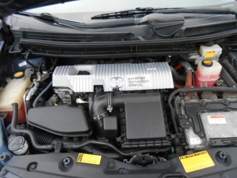 Used 2011 Toyota Prius III Hatchback 4D FWD image 35