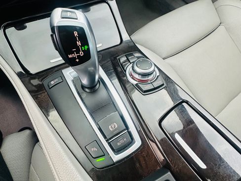 Used 2011 BMW 535i image 29