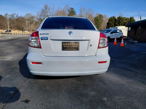 Used 2011 Suzuki SX4 LE image 6