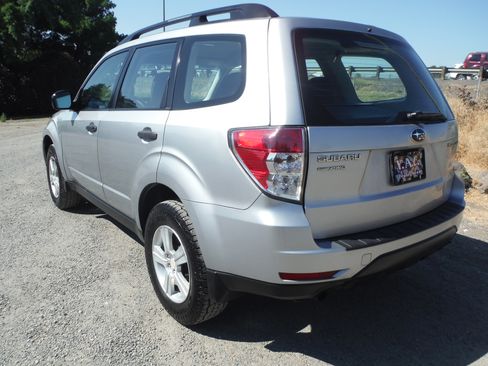 Used 2012 Subaru Forester 2.5X AWD/4WD image 3