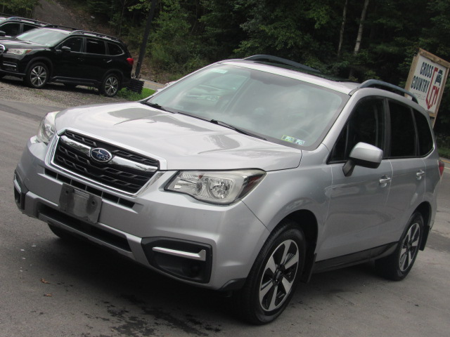 Used 2018 Subaru Forester 2.5i Premium AWD/4WD image 1