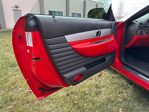 Used 2002 Ford Thunderbird image 32