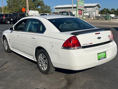 Used 2011 Chevrolet Impala LS image 10
