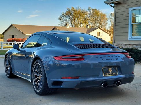 Used 2017 Porsche 911 Carrera 4S image 24