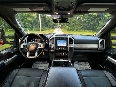 Used 2017 Ford F350 4x4 Crew Cab DRW Super Duty image 18