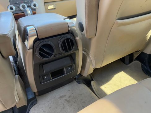 Used 2011 Land Rover LR4 HSE LUX AWD/4WD image 16