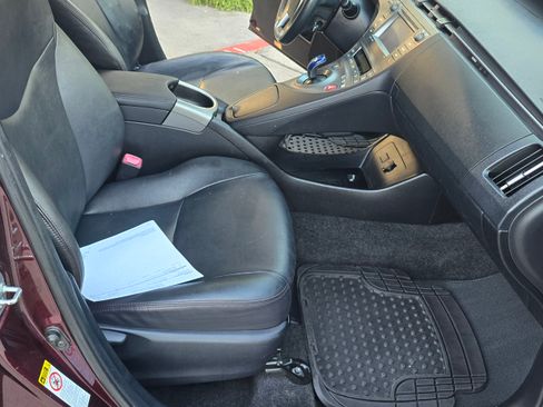 Used 2013 Toyota Prius Persona Series image 24