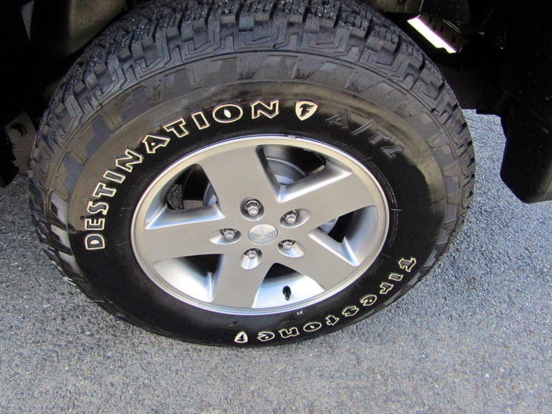 Used 2012 Jeep Wrangler 4WD Rubicon image 10