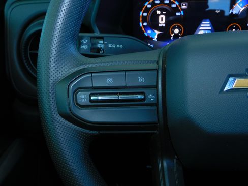 Used 2024 Chevrolet Colorado W/T image 21